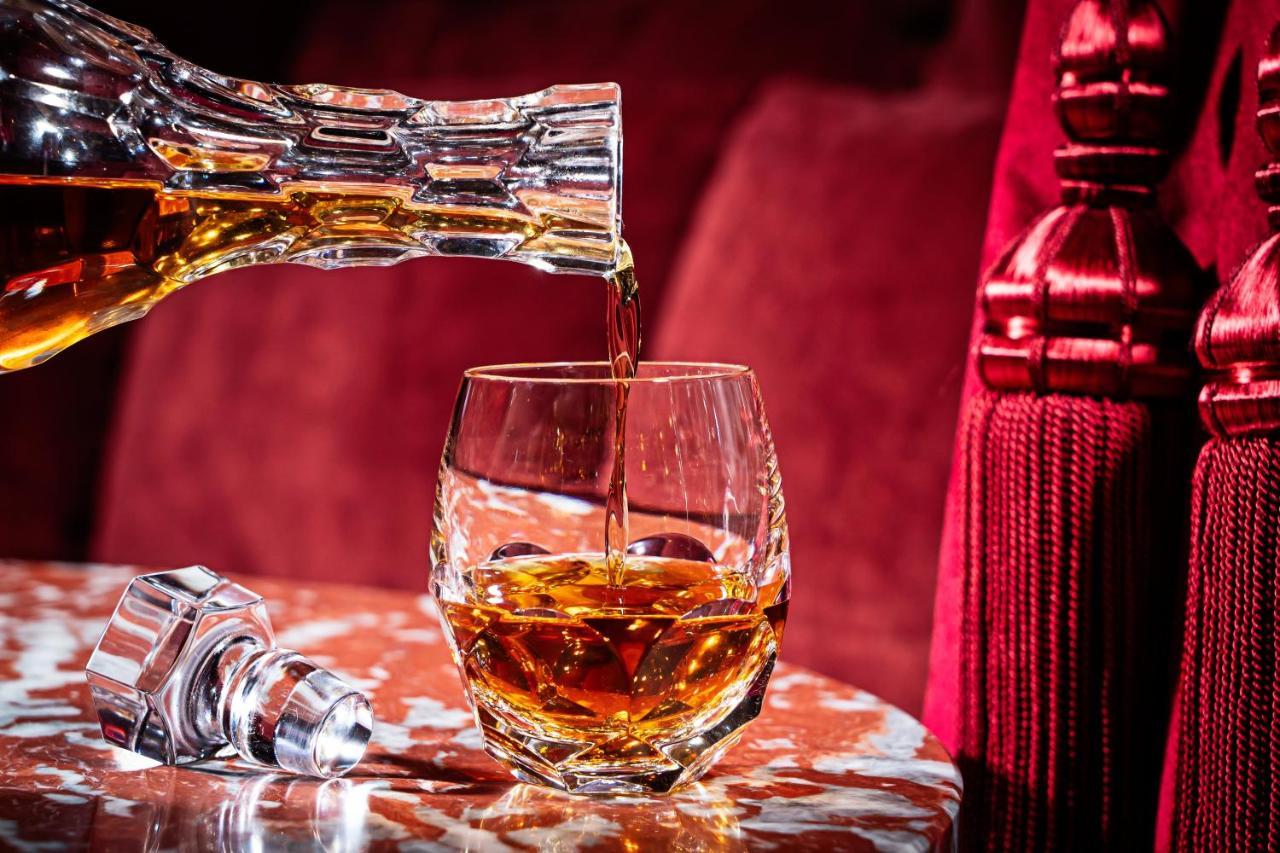 Riggs Washington Dc Hotel Ngoại thất bức ảnh A glass of cognac